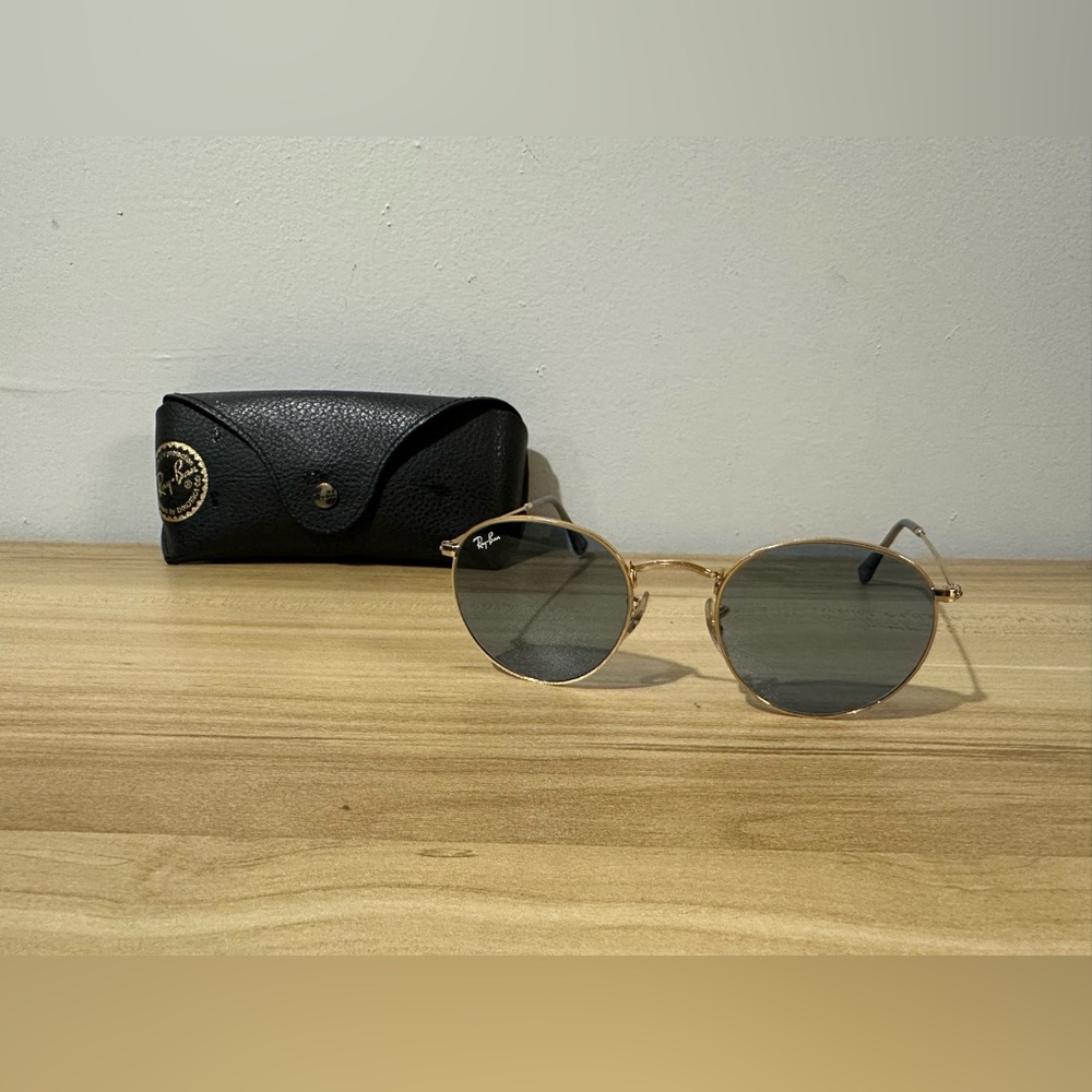 Ray-Ban “Round Metal” Sunglasses. RB3447.